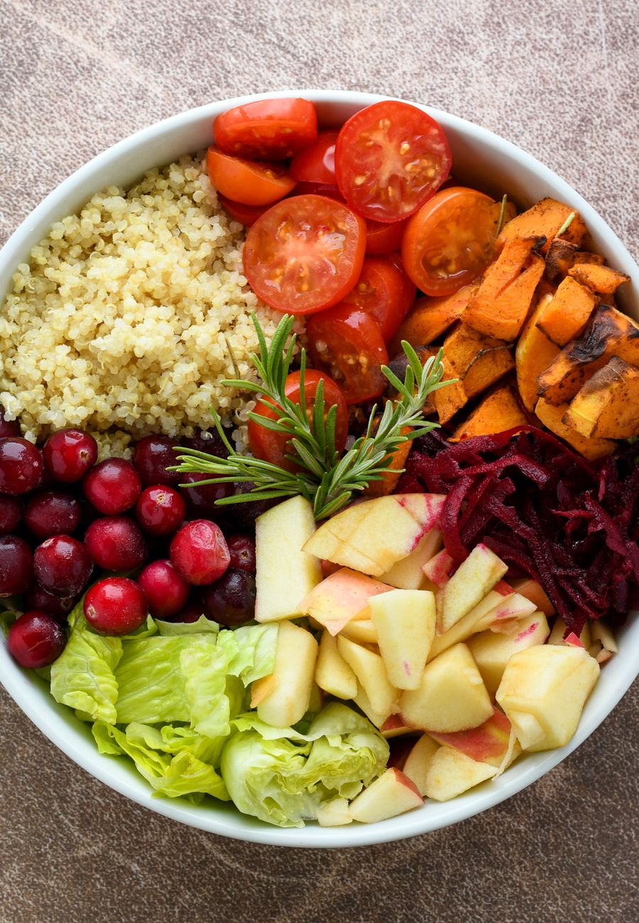 A colourful, nutritious buddha bowl with quinoa, vegetables and fruit
